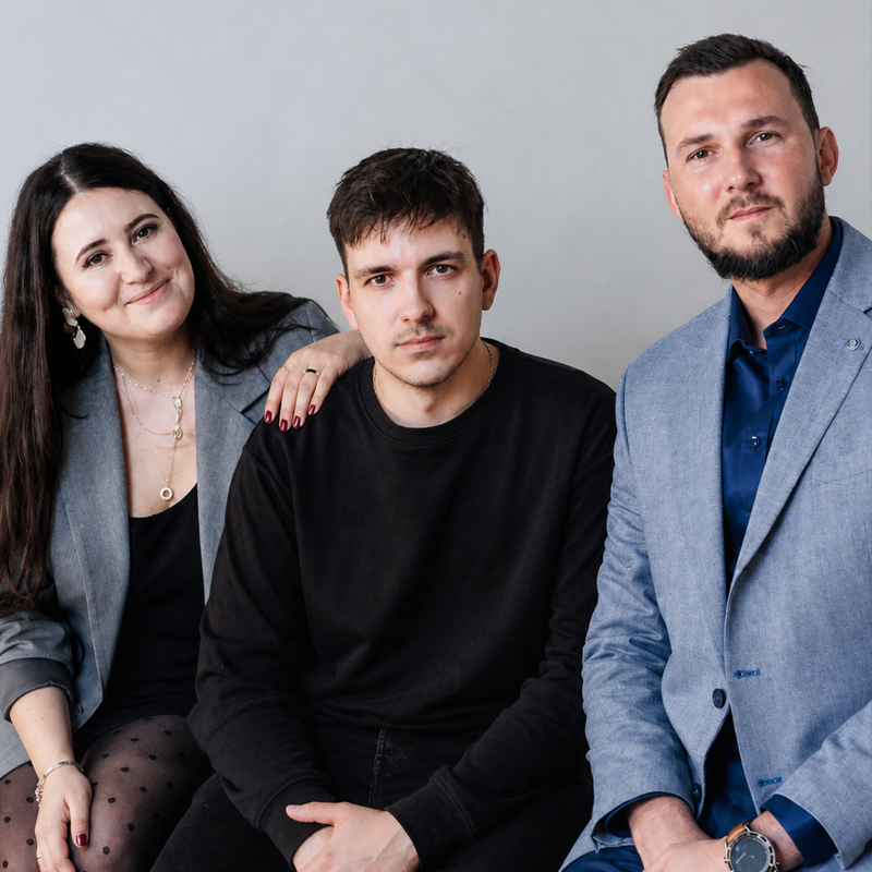 Zespół digital grow przy pracy